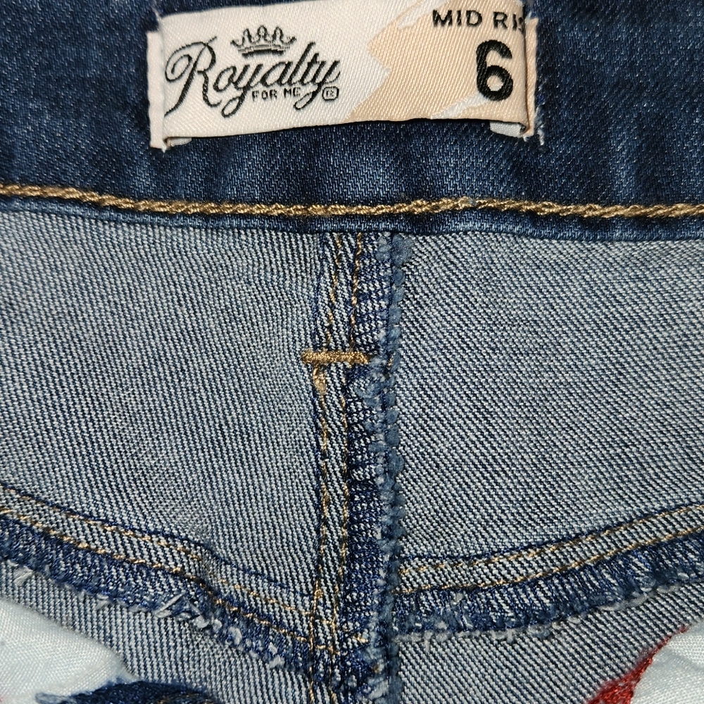 Royalty for me mid rise shorts